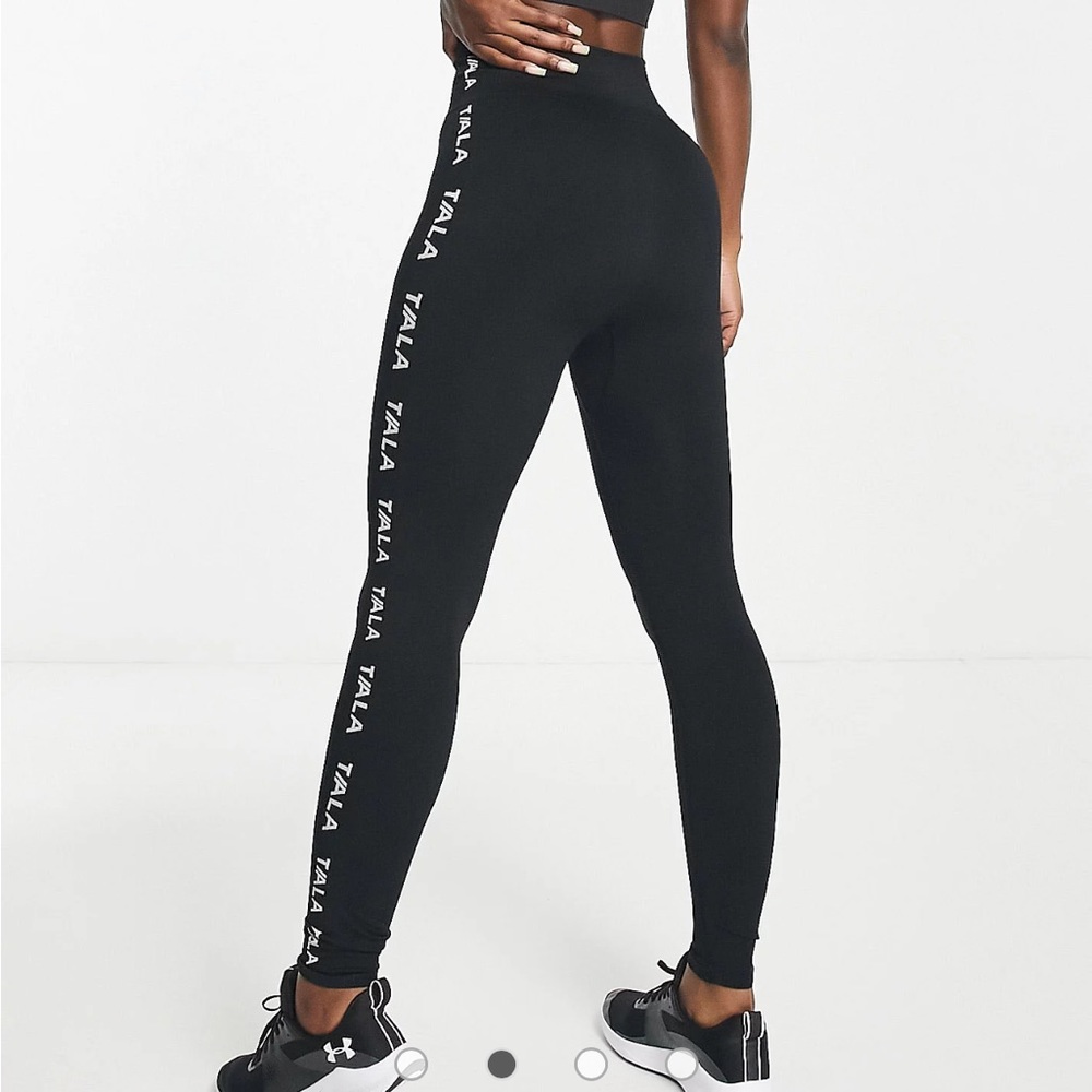 NWOT TALA Zinnia Leggings